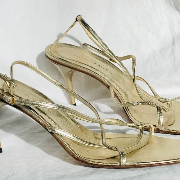 Saks Fifth Avenue SASSY strappy sandal - Picture 1 of 8